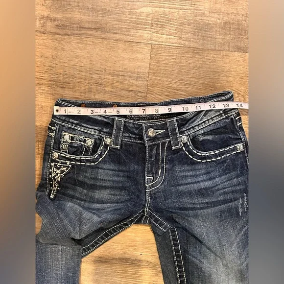 Miss Me Premium Embellished Jeans Size 26 - Picture 12 of 13